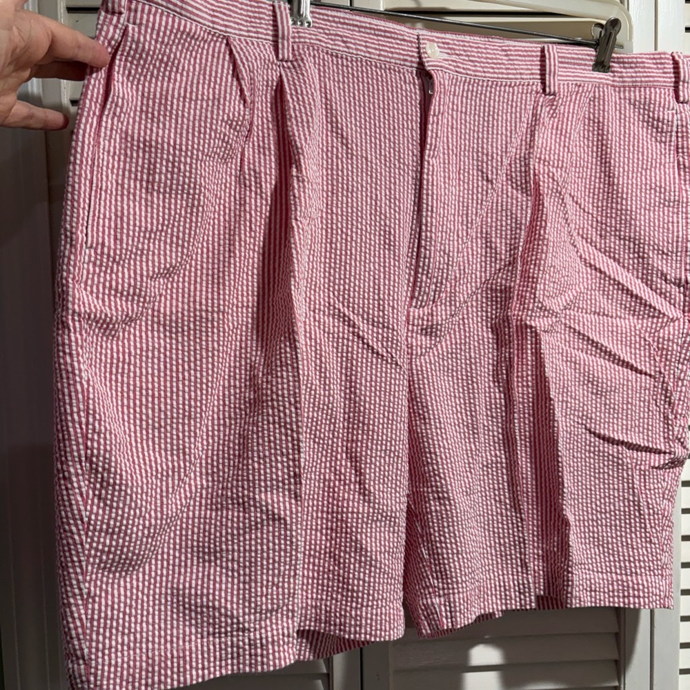 Jos. A. Bank Pink Seersucker Flat Front Men’s Shorts